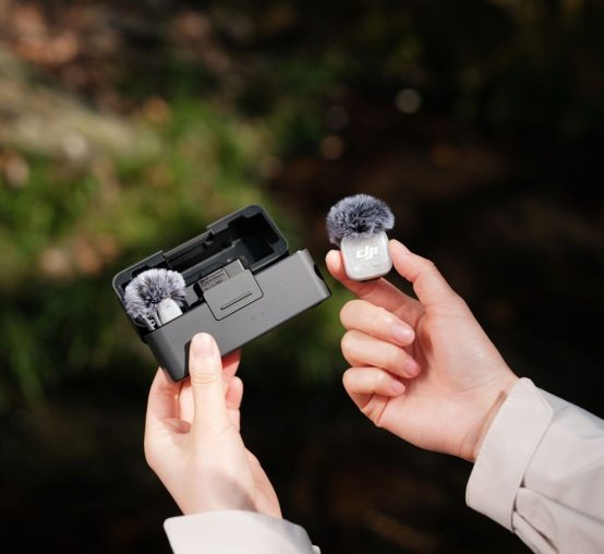 DJI Mic Mini 2 S(2TX+1RX+Charging Case)_一拖二_产品美图03